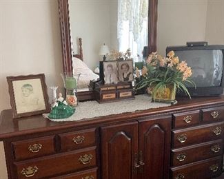 High quality furniture - dresser