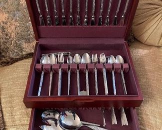 Service for 12 - Silverplated flatware