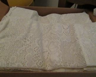 Set of 12 lace valances