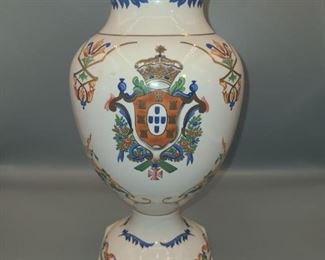 Porcelain Frararte Classic Reinadod Vase