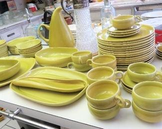RUSSEL WRIGHT CHARTREUSE LARGE SELECTION