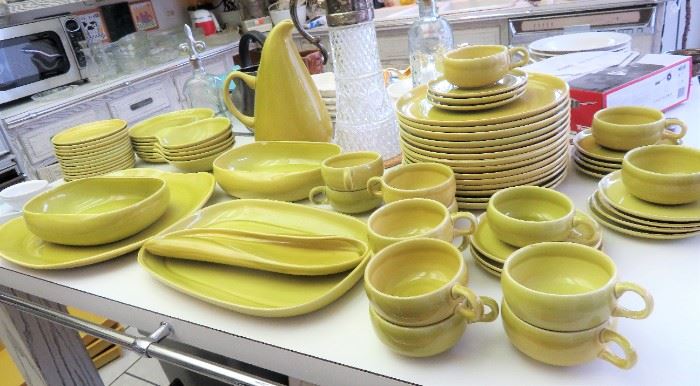 RUSSEL WRIGHT CHARTREUSE LARGE SELECTION