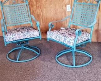 Patio Swivel Chairs