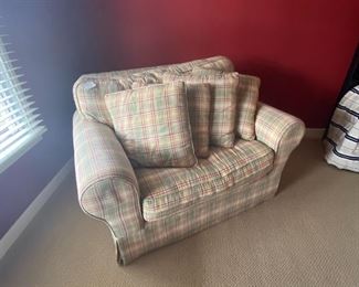 Very Cozy Plaid Oversized Chair, matching Ottoman not Pictured