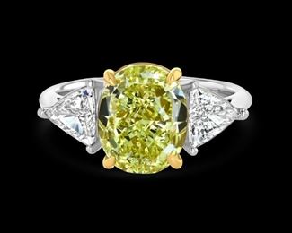 Lot 9940 Fancy Yellow Diamond Ring GIA Certified