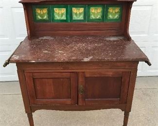 VICTORIAN CABINET WITH BROWN MARBLE, BRASS SIDE BARS, ANTIQUE TULIP TILES MADE IN ENGLAND