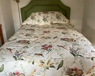 $250  SAGE GREEN NOTCHED BORDER UPHOLSTERED FULL SIZE CUSTOM HEADBOARD

 WHY WE LOVE IT:

Add sophistication and a touch of sunshine to your bedroom with this notched-border headboard, upholstered in a serene linen blend. The headboard attaches to any standard bed frame, and the adjusts to accommodate standard variances in height.

 DETAILS + DIMENSIONS:

  51H X 56W inches
 

CONDITION: This is a pre owned piece that has been very well cared for and is in excellent condition.  Please refer to photos for a more detailed look at condition.  We make every attempt to list and photograph any defects or signs of wear that are significant to this sale. 

 

LOCAL PICK UP ALEXANDRIA, VA. BUYER IS RESPONSIBLE FOR ANY NECESSARY DISASSEMBLY AND ALL COSTS ASSOCIATED WITH SHIPPING OR PICK UP.  CONTACT US FOR SHIPPING RECOMMENDATIONS.