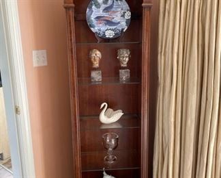 $400     ANTIQUE KEYSTONE ARCH TOP 4 SHELF OPEN FRONT BOOKCASE

 WHY WE LOVE IT: 

Arch top open bookcase, the architectural arch and keystone with column supports enclosing an open interior with 4 glass shelves.  This beautifully simple and elegant piece is fabulous way to add interest and a sense of old world charm to any style of design. 

 DETAILS + DIMENSIONS:

 24W X 13D X 75H inches
 

CONDITION: This piece is in very good condition.  There are no scratches or imperfections in the mirror or metal.  Please refer to photos for a more detailed look at condition.  We make every attempt to list and photograph any defects or signs of wear that are significant to this sale. 

 

LOCAL PICK UP ALEXANDRIA, VA.  BUYER IS RESPONSIBLE FOR ANY NECESSARY DISASSEMBLY AND ALL COSTS ASSOCIATED WITH SHIPPING OR PICK UP.  CONTACT US FOR SHIPPING RECOMMENDATIONS.