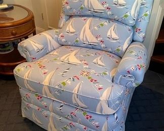 $500  HOOKER FURNITURE BRADINGTON YOUNG CLUB RECLINING CHAIR IN COASTAL UHPOLSTERY

 WHY WE LOVE IT:

Inspired by functionality and comfort in small spaces. Bradington-Young’s freshly styled Luxury Tilt Back Chair offers the look of a stationary chair, with the benefit of reclining functionality. The small footprint offers flexibility in both comfort and style without taking up a ton of space. 

 DETAILS + DIMENSIONS:

 34W X 33D X 37H inches
 
CONDITION: This chair was in a guest house and saw very little use. Please refer to photos for a more detailed look at condition.  We make every attempt to list and photograph any defects or signs of wear that are significant to this sale. 

LOCAL PICK UP ALEXANDRIA, VA.  BUYER IS RESPONSIBLE FOR ANY NECESSARY DISASSEMBLY AND ALL COSTS ASSOCIATED WITH SHIPPING OR PICK UP.  CONTACT US FOR SHIPPING RECOMMENDATIONS.

 

 