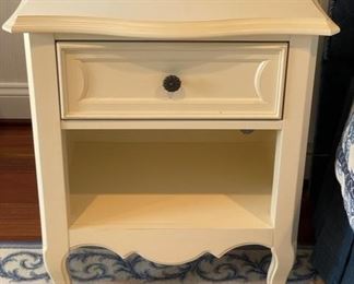 $250  TWO YOUNG AMERICAN STANLEY FURNITURE 1 DRAWER NIGHT STANDS 22.5WX17DX25H              
                                                                                            
 CONDITION: Night stands have been very well cared for and is in good condition.  Please refer to photos for a more detailed look at condition.  We make every attempt to list and photograph any defects or signs of wear that are significant to this sale. 
LOCAL PICK UP ALEXANDRIA, VA.  BUYER IS RESPONSIBLE FOR ANY NECESSARY DISASSEMBLY AND ALL COSTS ASSOCIATED WITH SHIPPING OR PICK UP.      
 Please contact us  for more photos