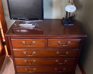Ellis (Sligh) chest of drawers.