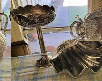 Hammered silver plate and Arthur Court Oversized Crab platter and shell bowl