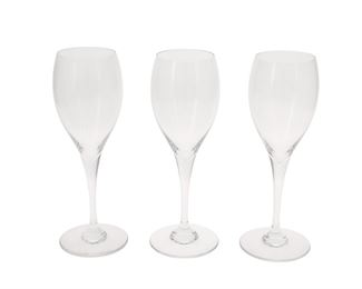1141
A Set Of Baccarat "Saint Remy" Claret Glasses
20th Century
Each etched: Baccarat / France
Each crystal claret glass with smooth stem, 18 pieces
Each: 7.75" H
Estimate: $500 - $700
