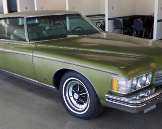 1973 Buick Riviera, 2 Door Sport Coupe, Cruise Control, VIN# 4Y87U3H489692, Miles Showing 90,012, Appears To Be 100% Original, 455 V8 Engine