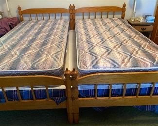 Bedroom Suite with Twin Beds