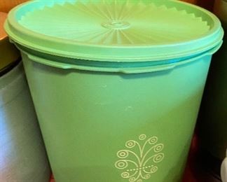 Tupperware Canister Set