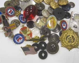 A CRAWFORD WITH SQUARE FACE WITH RHINESTONES. MISSING ON STONE
A SWISS WITTNAUER WITH NO KNOB
A GREYGOR WITH SIX SMALL DIAMONDS IN THE BAND.
NONE APPEAR TO RUN