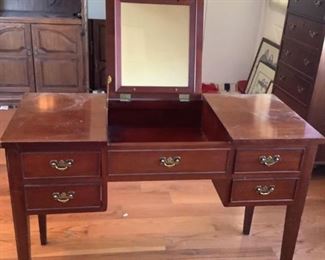 Dressing Table with Bench
Dark wood dressing table with bench that has wine colored fabric (dusty and possible staining). Dressing table and Bench have scuffs and scratches Dressing table H 30" x W 42" x D 18". Bench H 18" x W 17" x D 17"