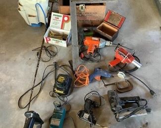 	
Craftsman Saw, Heat Gun, and More
Multiple hand tools including a Craftsman 18 Volt saw, Master-Mite Heat Gun, Montgomery Ward Soldering Gun, Black & Decker drill, and other accessories. Plug in items working conditions unknown.