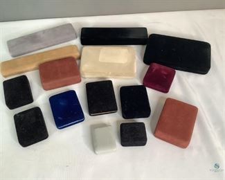 Velvet Jewelry Cases
Fifteen (15) velvet jewelry cases- various shapes & sizes. Dusty but good condition