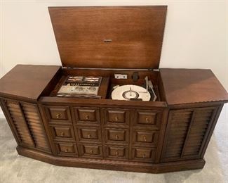 Vintage Zenith Console Stereo/Record Player, Pristine Cabinet, Prime Sound