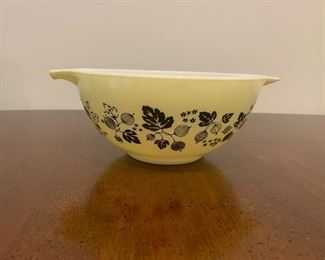 Vintage Pyrex, Harvest