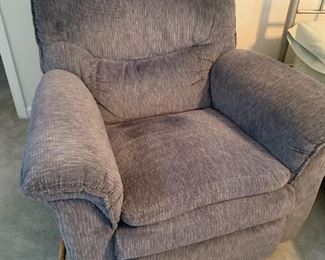 LayZBoy Recliner, Like New with Tag.