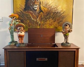 Midcentury RCA Victor Stereo Record Player Console | Works + Sounds Incredible! | Original Vintage Lion Artwork | Vintage Mariachi Band Members