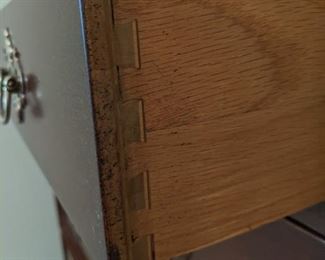 Baker Chest of Drawers Dovetails