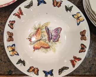 Butterfly dish