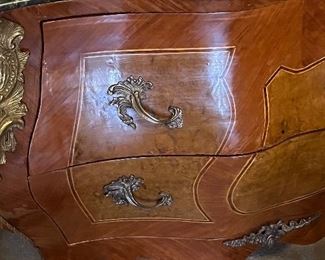 Stunning walnut and mahogany antique Bombay chest