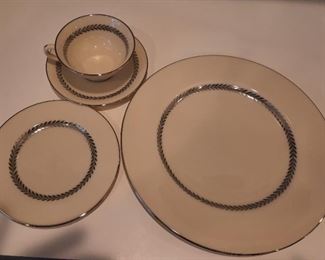 Silver Laurel LENOX MAJESTY China for 12 with extra pieces.  Upgrade and Save on America's fine porcelain featuring classic  design and high-quality.  Vintage 1960s but barely used........PRICED TO SELL !