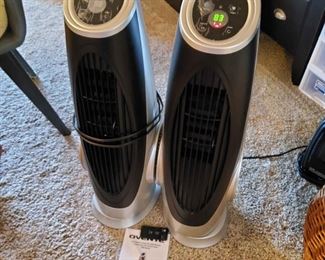 AAE027 - Pair of Ovente Cool-Breeze Tower Fans w/Remote