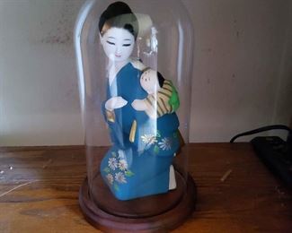 AAE074 - Beautiful Japanese Hakata Doll Mother and Son Collectible in Glass Dome
