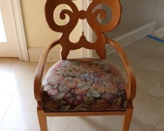 Swaim Kitchen Table with 6 Chairs 