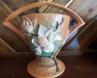 Roseville "Magnolia" Basket