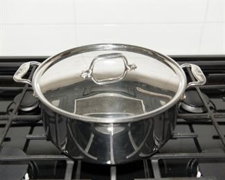 All Clad Stainless Steel Saucepan With Lid 
