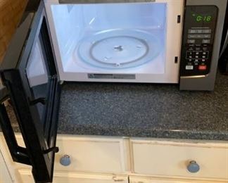 Toshiba microwave 