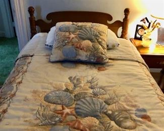 Twin Beds and Bedspreads