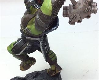 MARVEL THOR RADNAROK HULK SCULPTURE