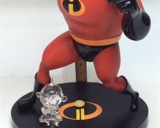 MR. INCREDIBLE MASTER CRAFT SCULPTURE,
LIMITED EDITION #391 IN ORIGINAL BOX
WITH COA BEAST KINGDOM
