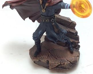 MARVEL AVENGERS DOCTOR STRANGE
IRON STUDIOS SCULPTURE