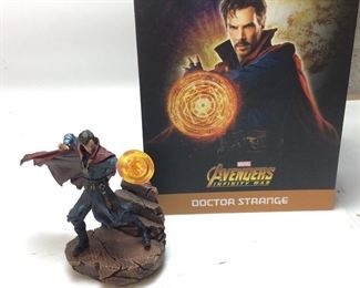 MARVEL AVENGERS DOCTOR STRANGE
IRON STUDIOS SCULPTURE