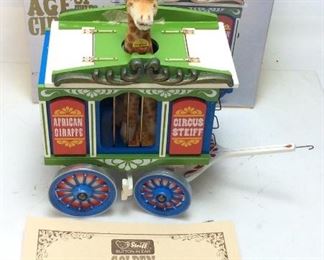 STEIFF GOLDEN AGE OF THE CIRCUS GIRAFFE