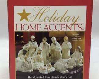 HOME ACCENTS NATIVITY SET IN BOX