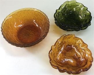 BROWN AND GREEN GLASS BOWLS
