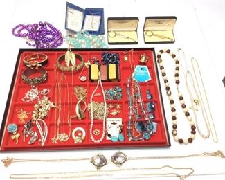 ASSORTED COSTUME JEWELRY
