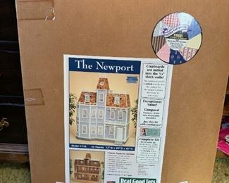 brand new "The Newport" doll house