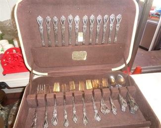 Stainless flatware