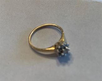14 kt Gold - Diamond Cluster Ring - Size 5 - 2 Grams $ 128.00